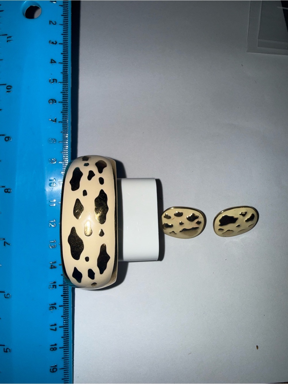 Vintage Modern Cream Ivory Enamel & Gold Tone Cuff Bracelet & Pierced Earrings